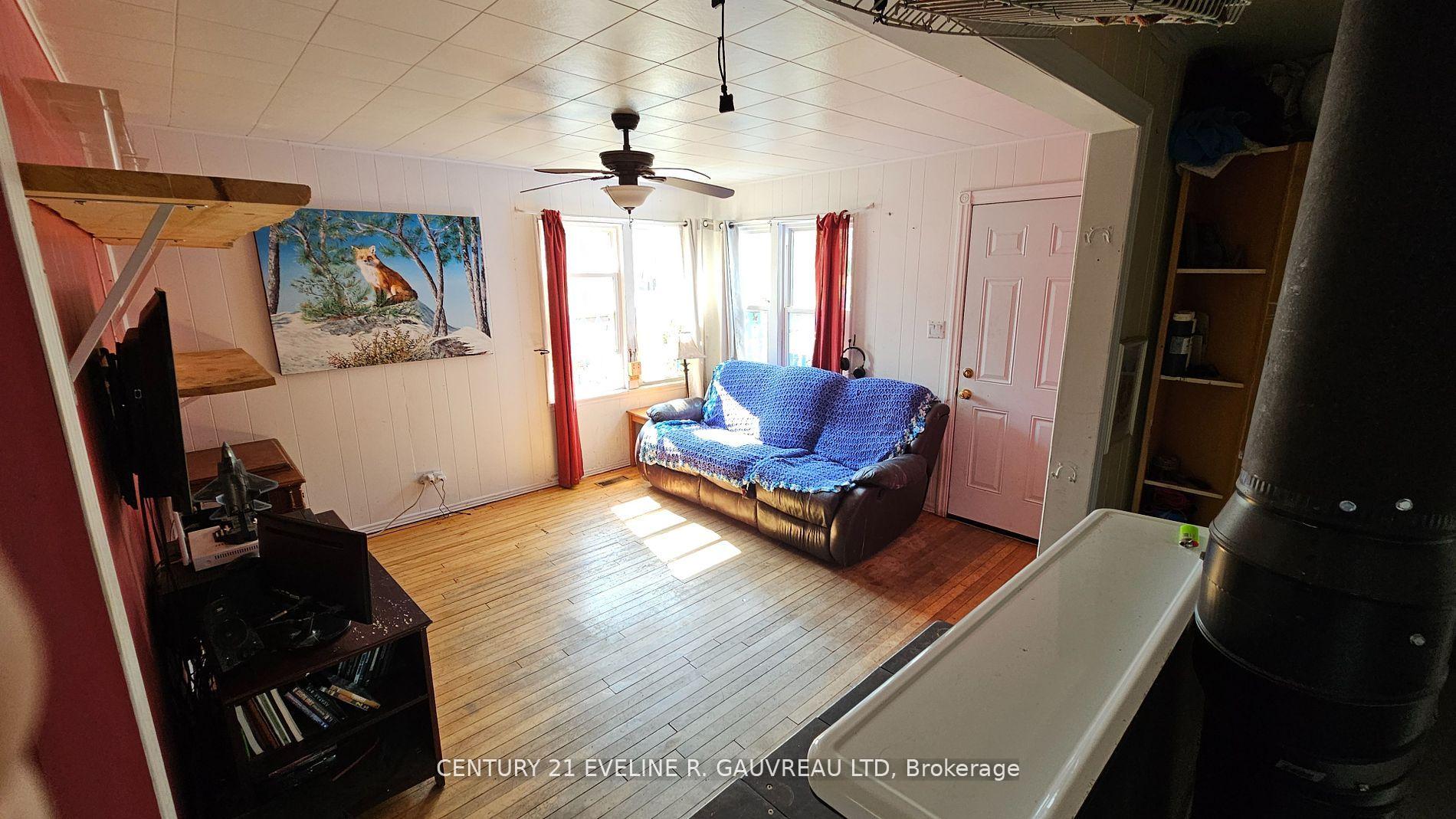 Photo 13 of 63 Silver Street, Cobalt — HOMEH