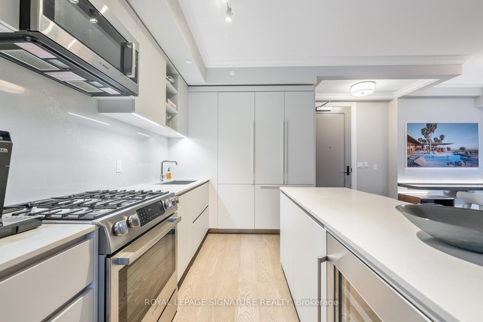 Photo 3 of Unit 503, 128 Pears Avenue, Toronto, The Annex — HOMEH
