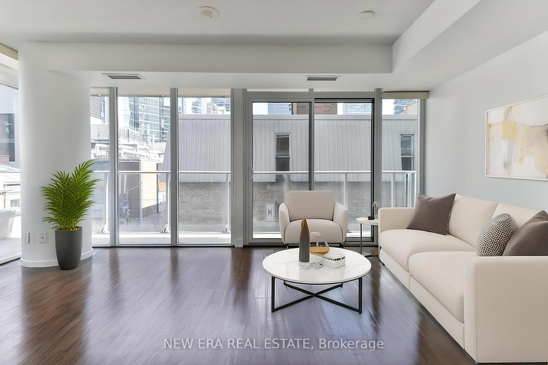 Photo 7 of Unit 411, 126 Simcoe Street, Toronto, Waterfront Communities — HOMEH