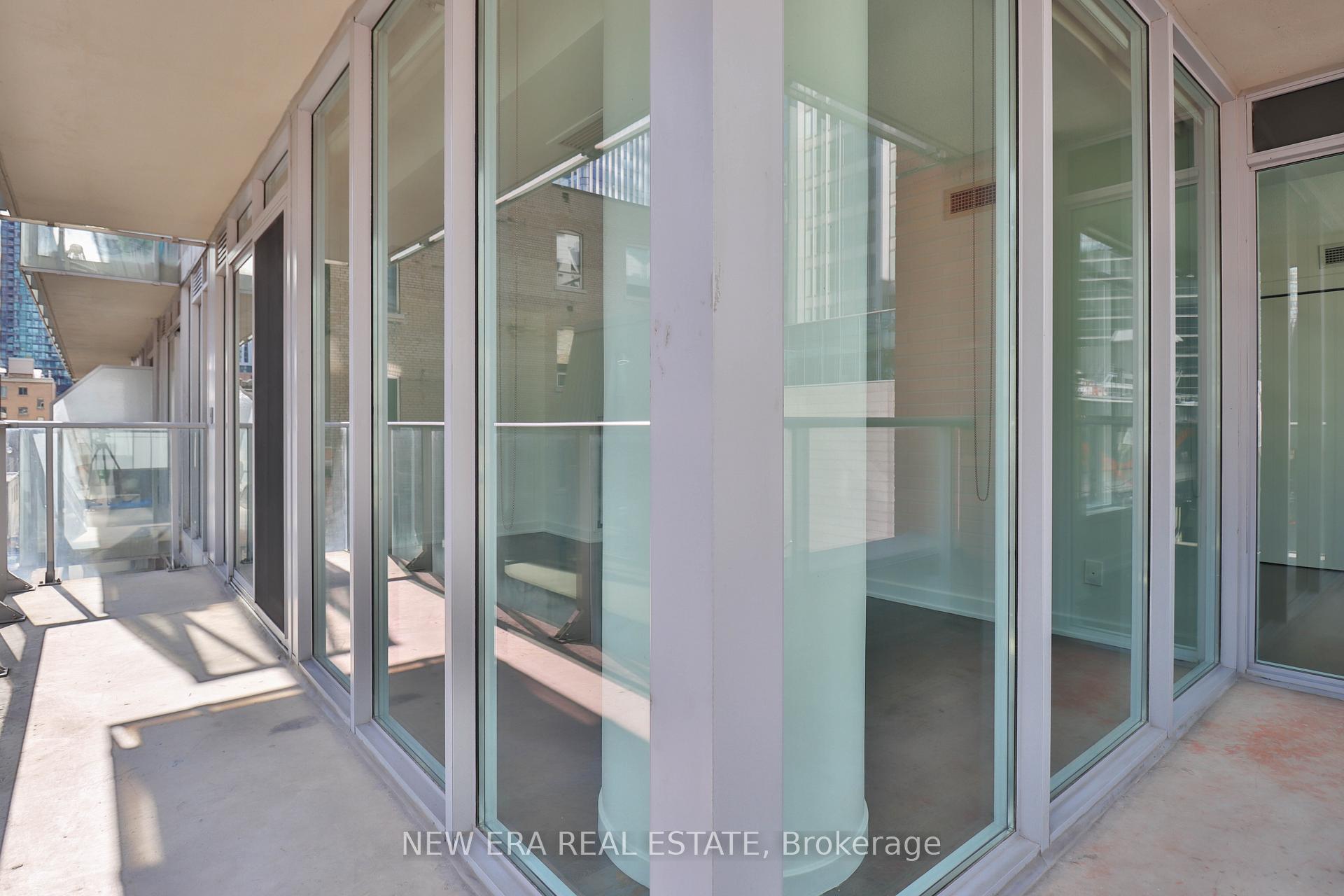 Photo 12 of Unit 411, 126 Simcoe Street, Toronto, Waterfront Communities — HOMEH