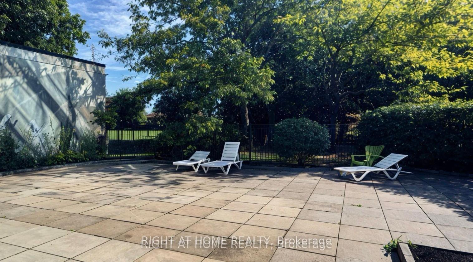 Photo 14 of Unit 201, 350 Webb Drive, Mississauga, City Centre — HOMEH