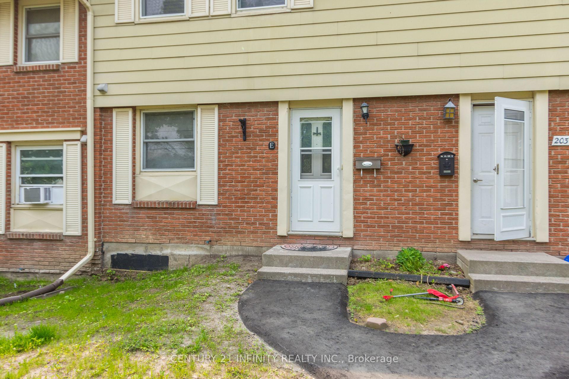Photo 2 of Unit E, 203 North Park Street E, Belleville, Belleville Ward — HOMEH