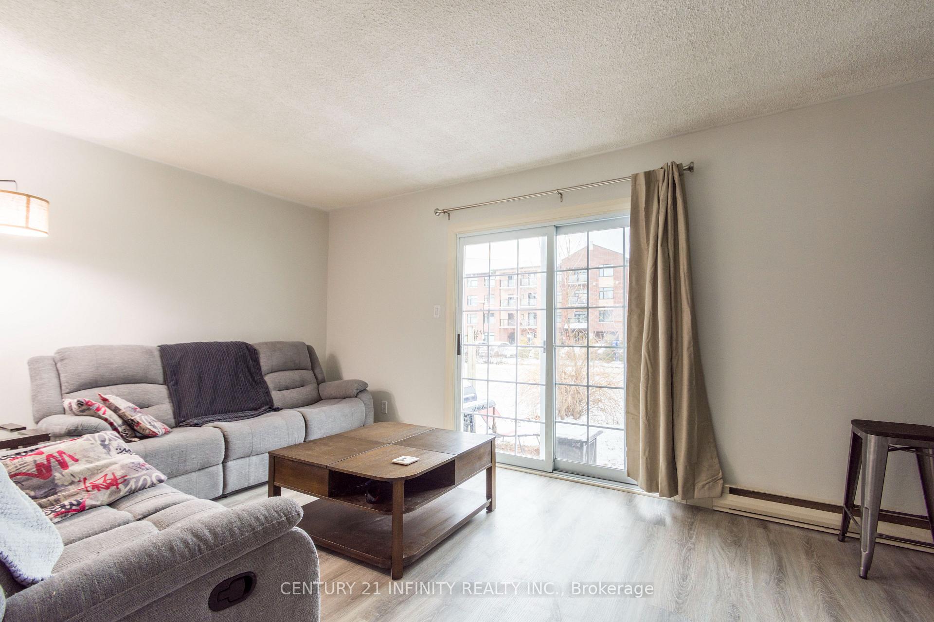 Photo 8 of Unit E, 203 North Park Street E, Belleville, Belleville Ward — HOMEH