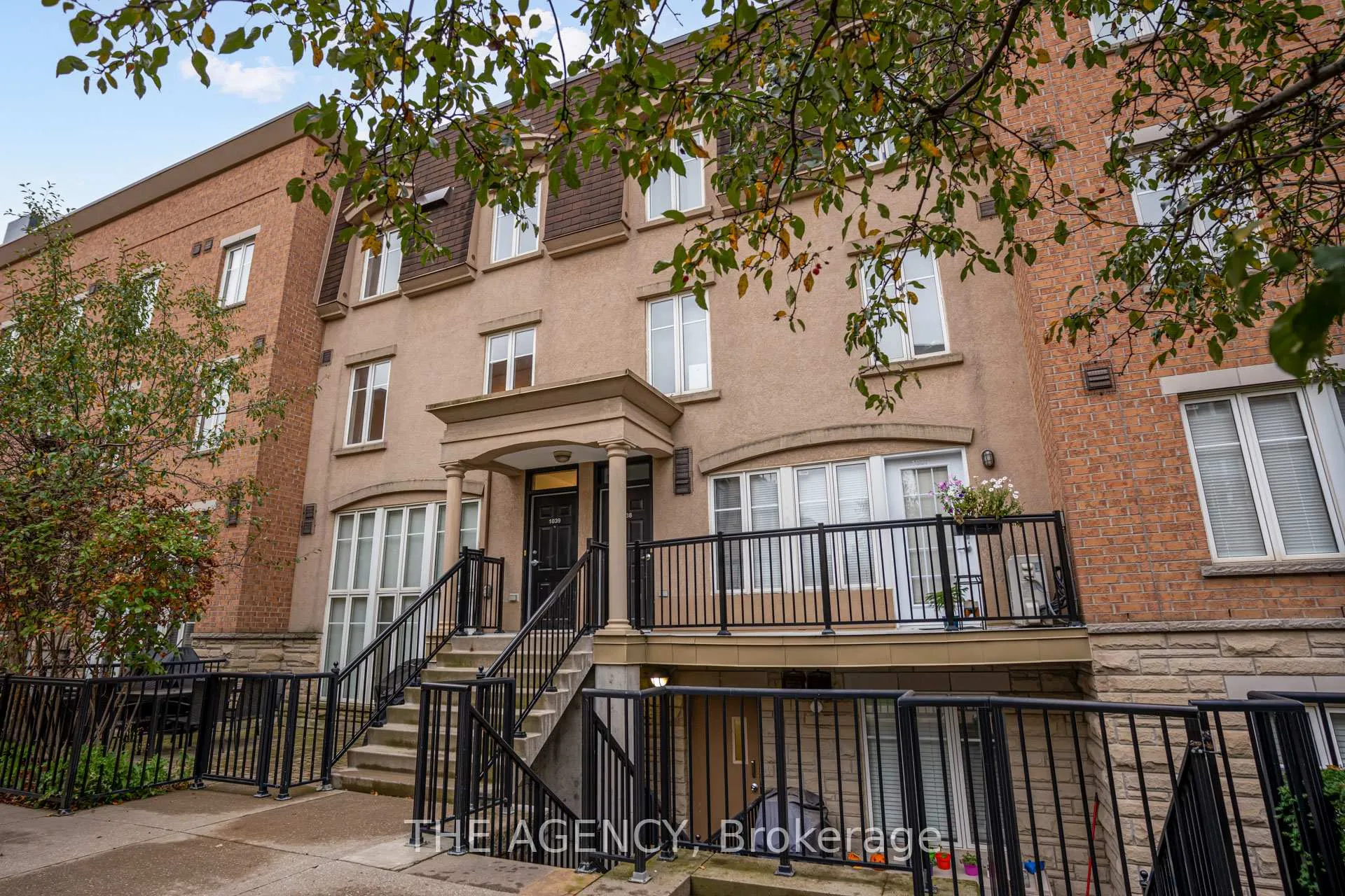 Front of Unit 1039, 54 East Liberty Street