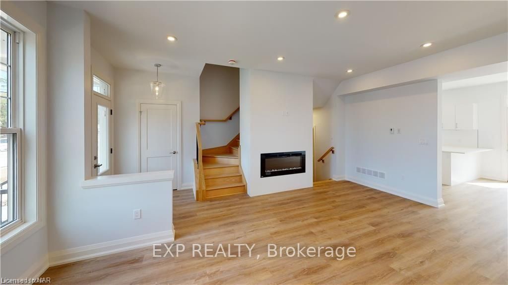 Photo 2 of 3 Aspen, St. Catharines, Rykert/Vansickle — HOMEH