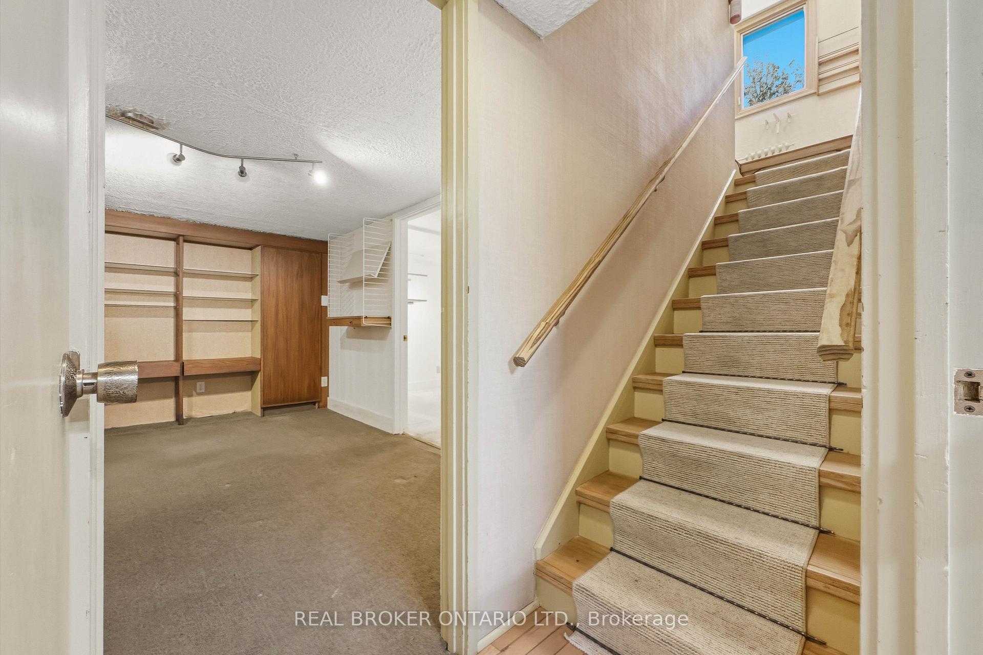 Photo 26 of 43 Reid Avenue, Ottawa, Civic Hospital — HOMEH