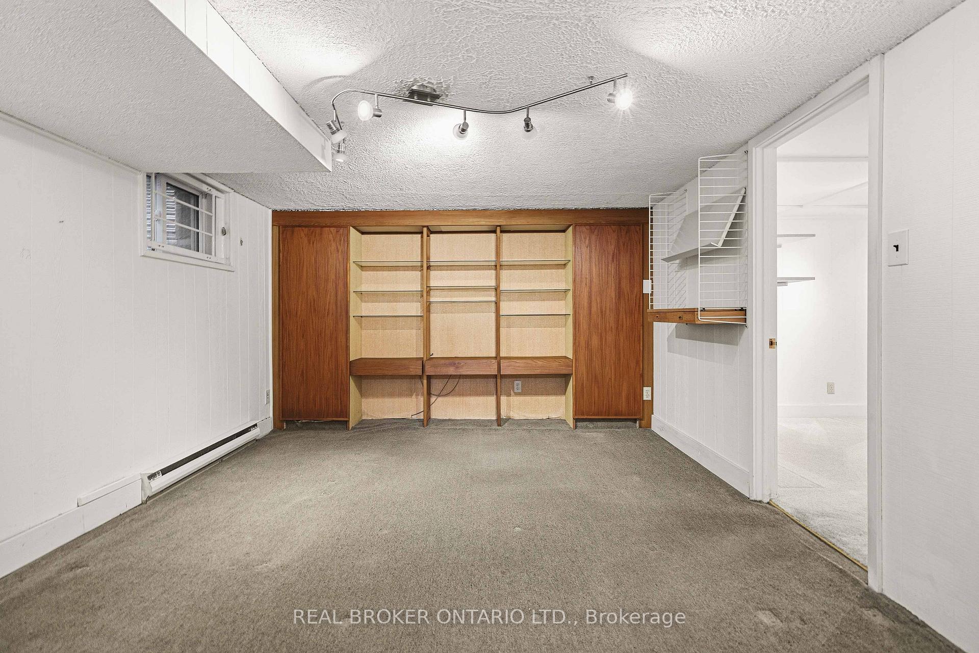 Photo 24 of 43 Reid Avenue, Ottawa, Civic Hospital — HOMEH