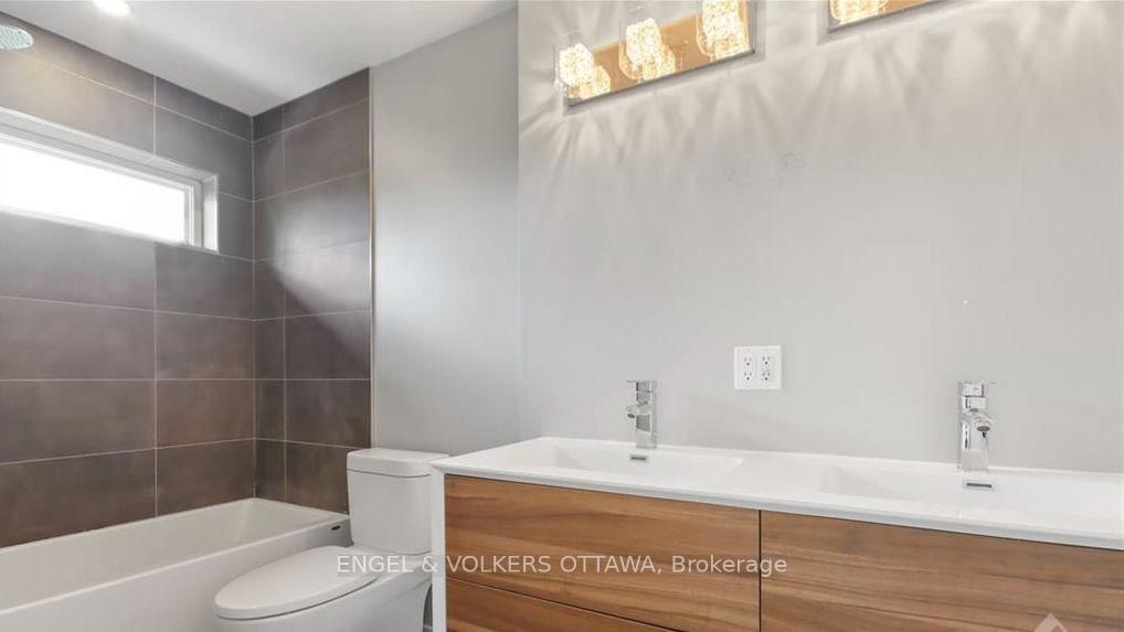 Photo 16 of Unit A, 1377 Maxime Street, Ottawa, Pineview — HOMEH
