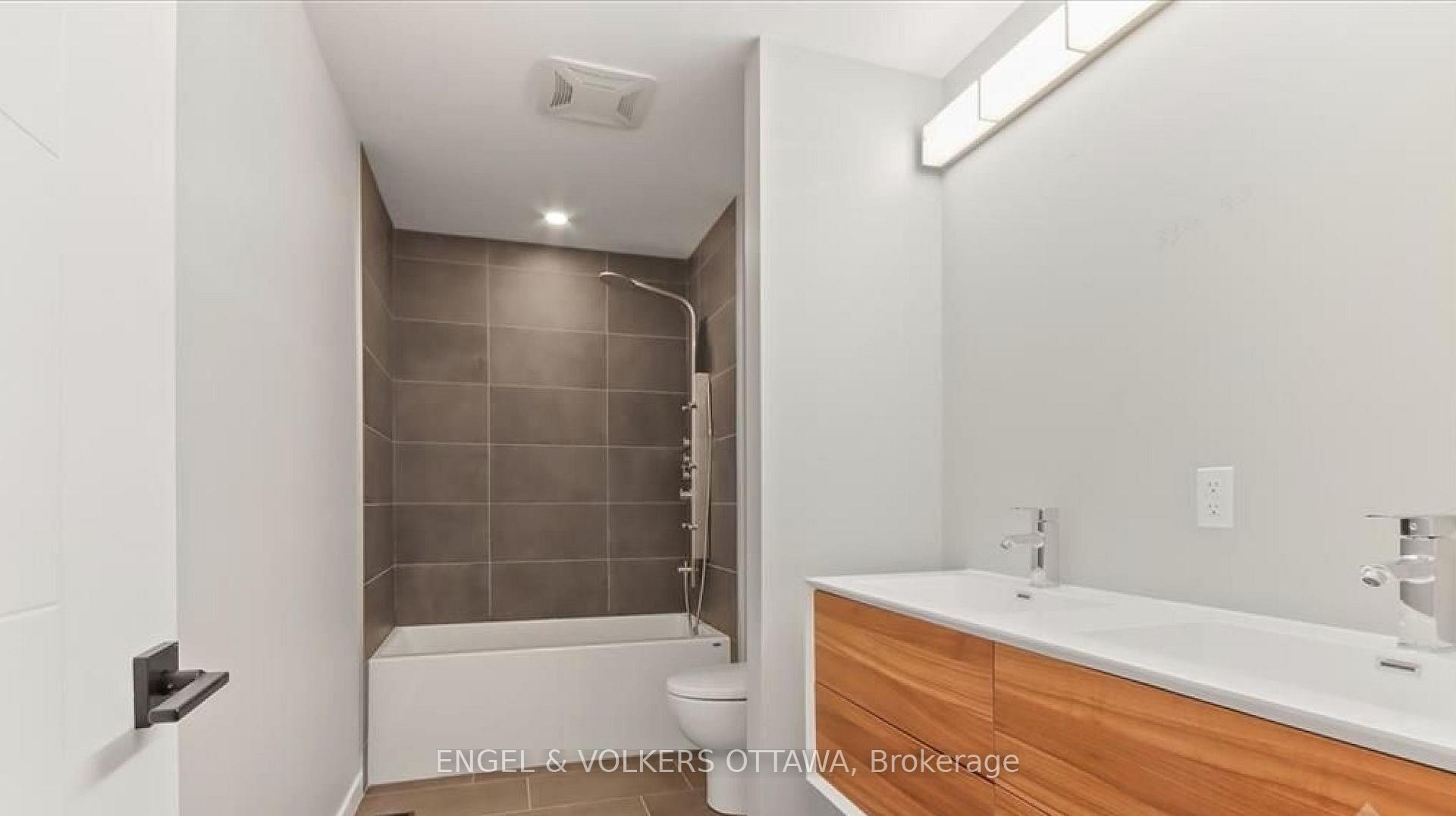 Photo 18 of Unit A, 1377 Maxime Street, Ottawa, Pineview — HOMEH