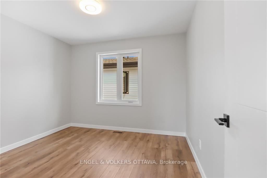 Photo 19 of Unit A, 1377 Maxime Street, Ottawa, Pineview — HOMEH