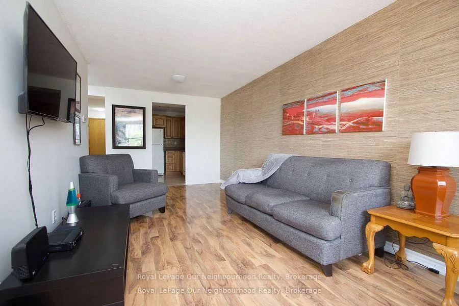 Photo 10 of Unit 203, 80 Athol Street E, Oshawa, Central — HOMEH