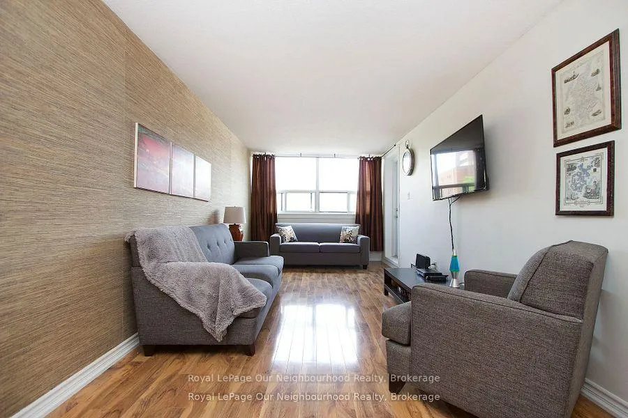 Photo 12 of Unit 203, 80 Athol Street E, Oshawa, Central — HOMEH