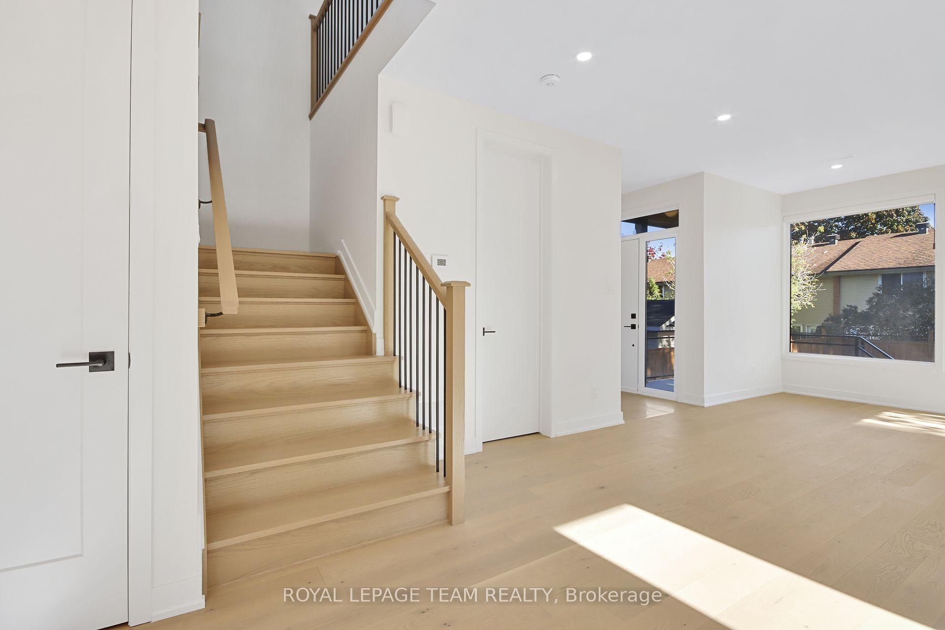 Photo 4 of Unit B, 241 Breezehill Avenue, Ottawa, West Centre Town — HOMEH