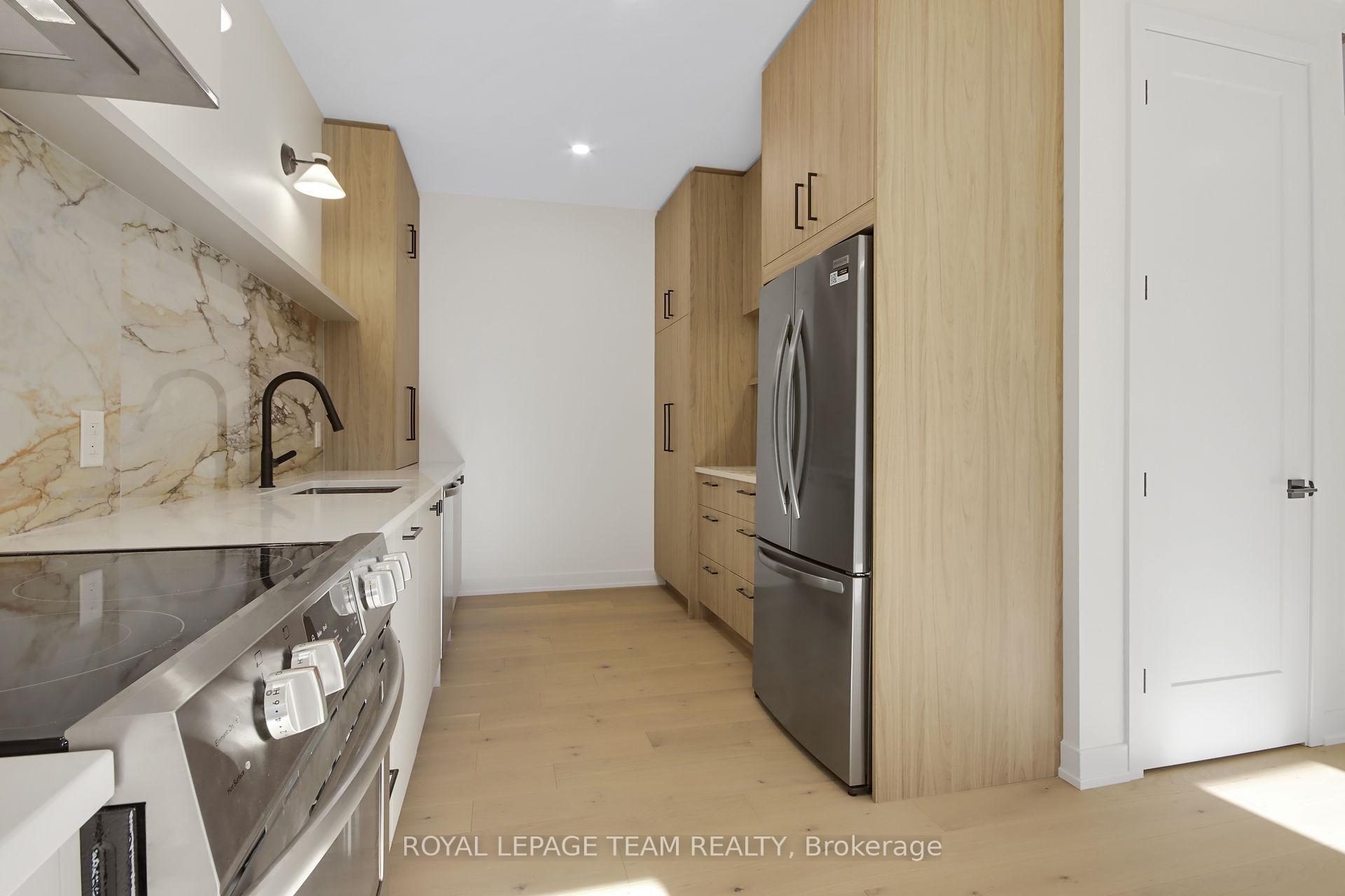 Photo 13 of Unit B, 241 Breezehill Avenue, Ottawa, West Centre Town — HOMEH