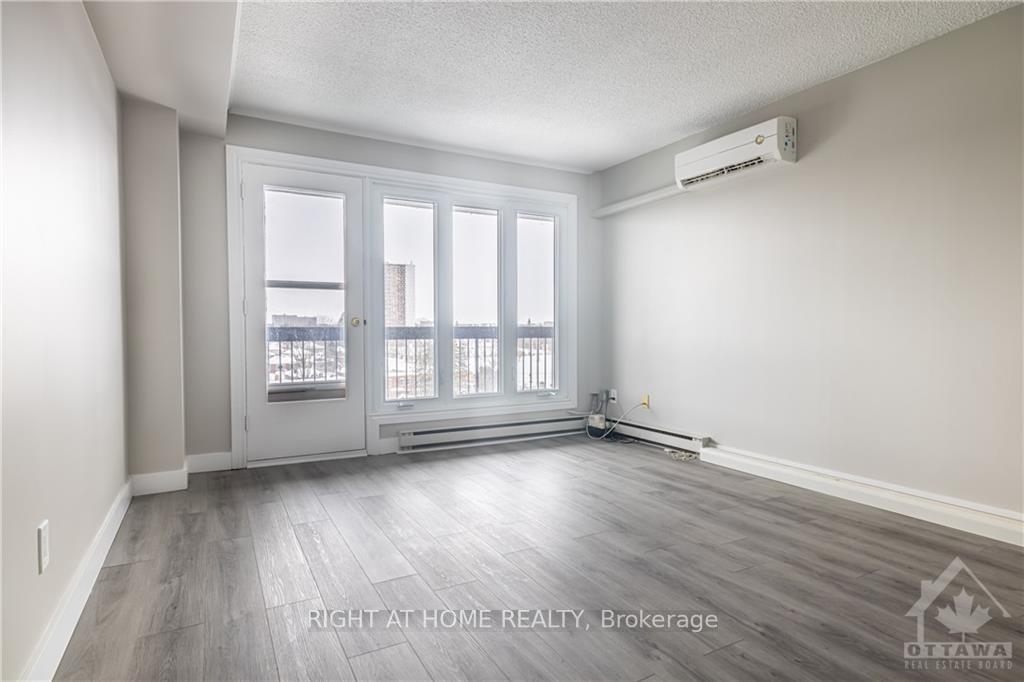 Photo 2 of Unit 708, 158B Mcarthur Avenue, Ottawa, Vanier — HOMEH