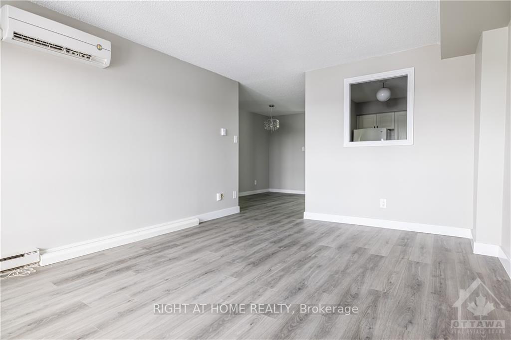 Photo 3 of Unit 708, 158B Mcarthur Avenue, Ottawa, Vanier — HOMEH