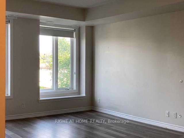 Photo 5 of Unit 6, 10 Carnation Avenue, Etobicoke, Long Branch — HOMEH