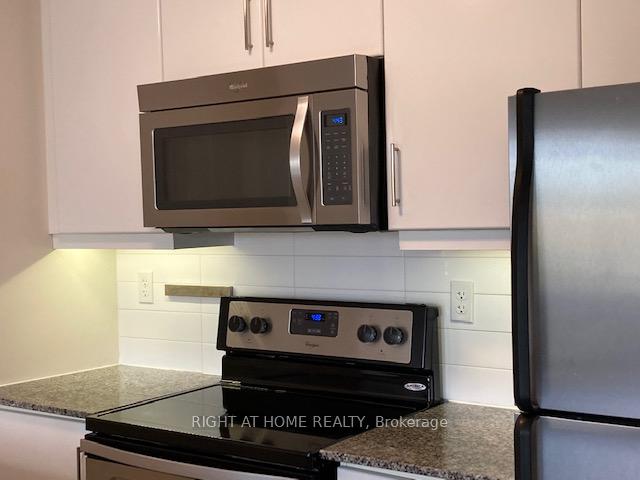 Photo 10 of Unit 6, 10 Carnation Avenue, Etobicoke, Long Branch — HOMEH