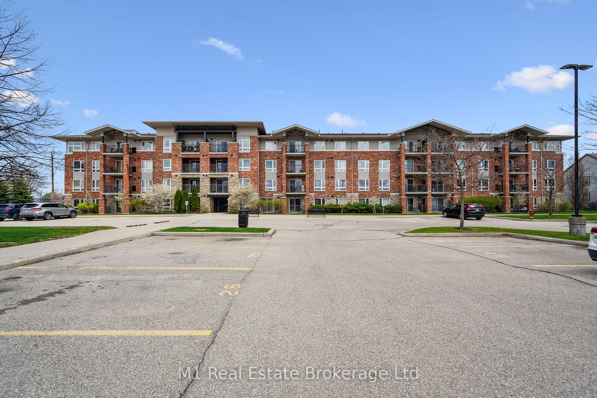 Photo 4 of Unit 105, 19 Waterford Drive, Guelph, Pineridge/Westminster Woods — HOMEH