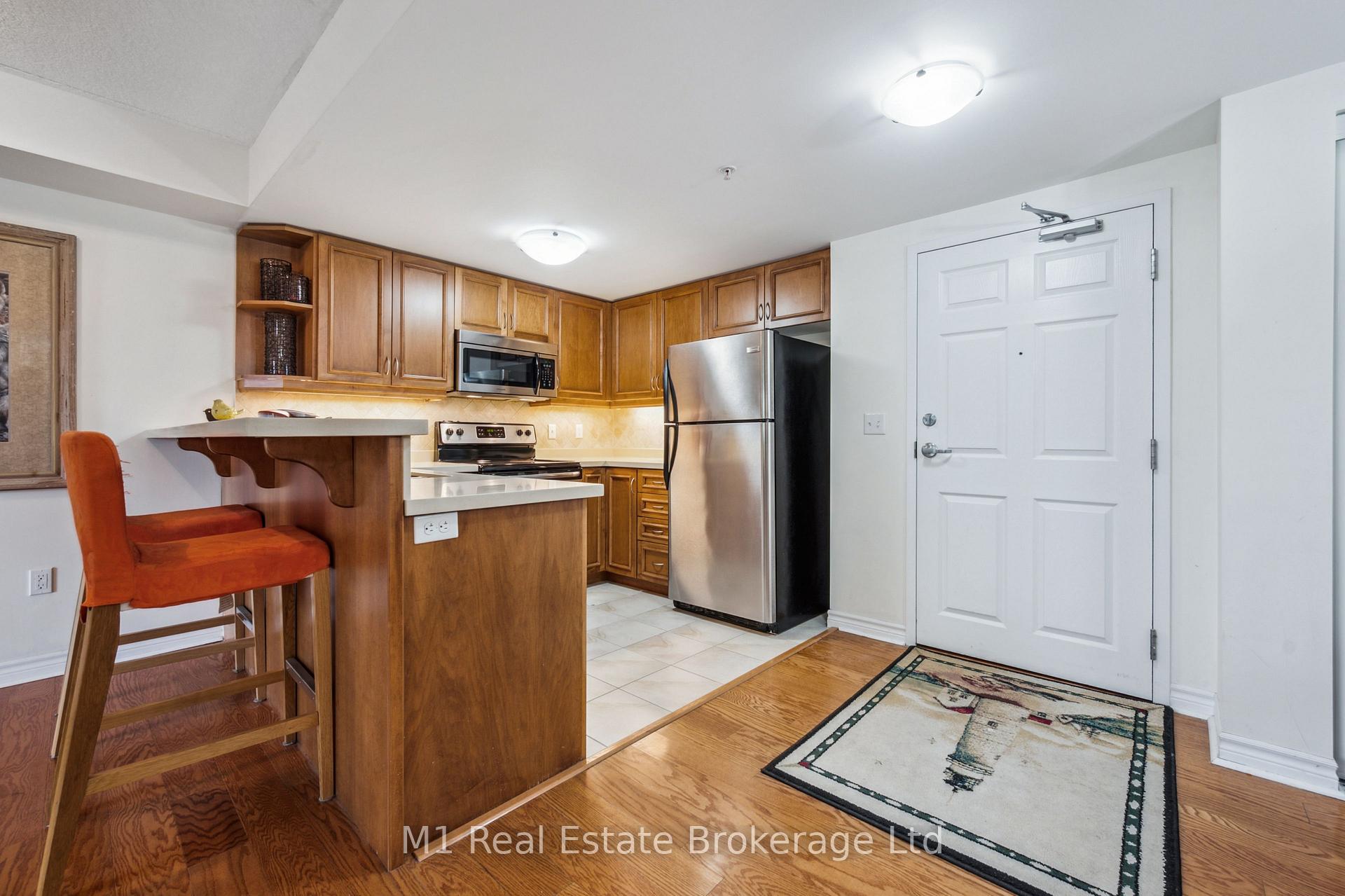 Photo 6 of Unit 105, 19 Waterford Drive, Guelph, Pineridge/Westminster Woods — HOMEH