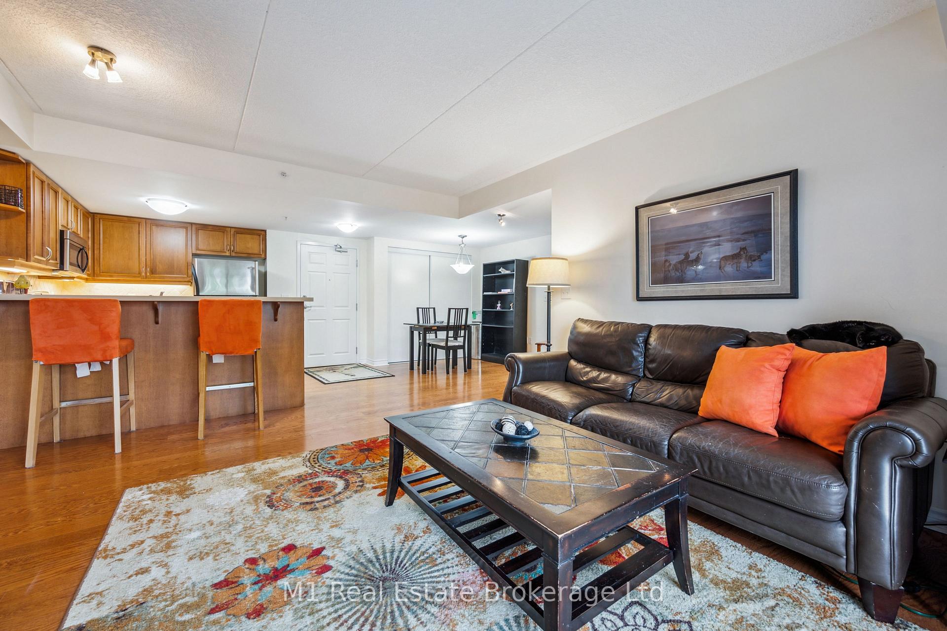 Photo 8 of Unit 105, 19 Waterford Drive, Guelph, Pineridge/Westminster Woods — HOMEH