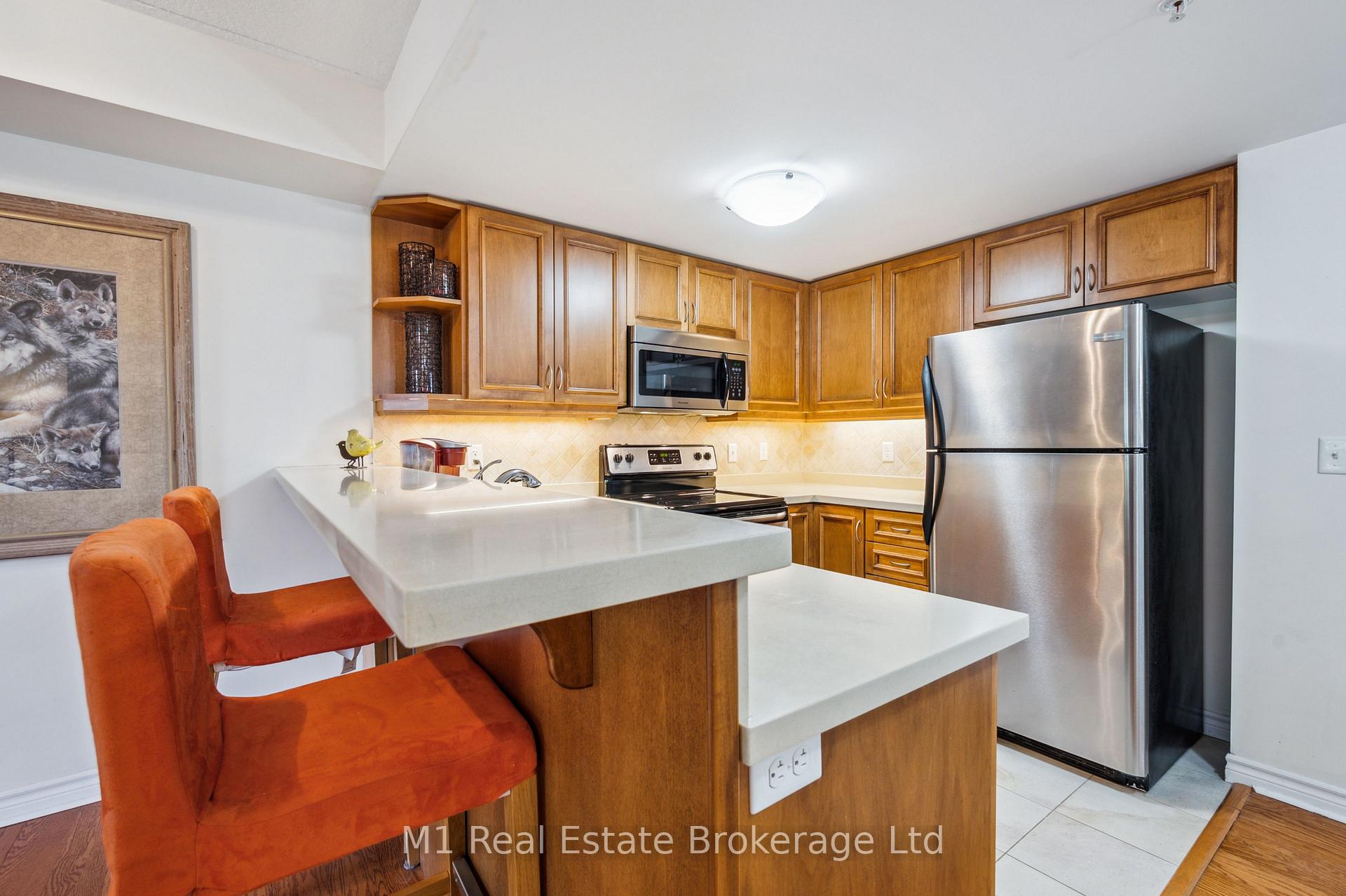 Photo 10 of Unit 105, 19 Waterford Drive, Guelph, Pineridge/Westminster Woods — HOMEH