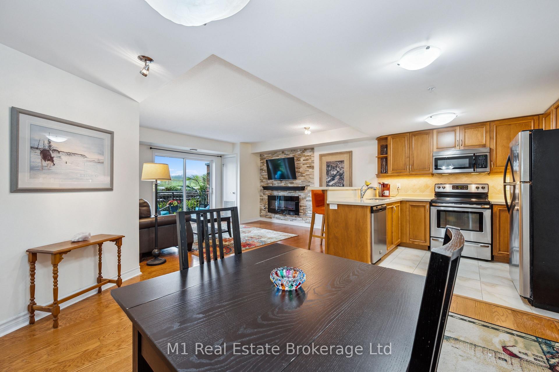 Photo 16 of Unit 105, 19 Waterford Drive, Guelph, Pineridge/Westminster Woods — HOMEH