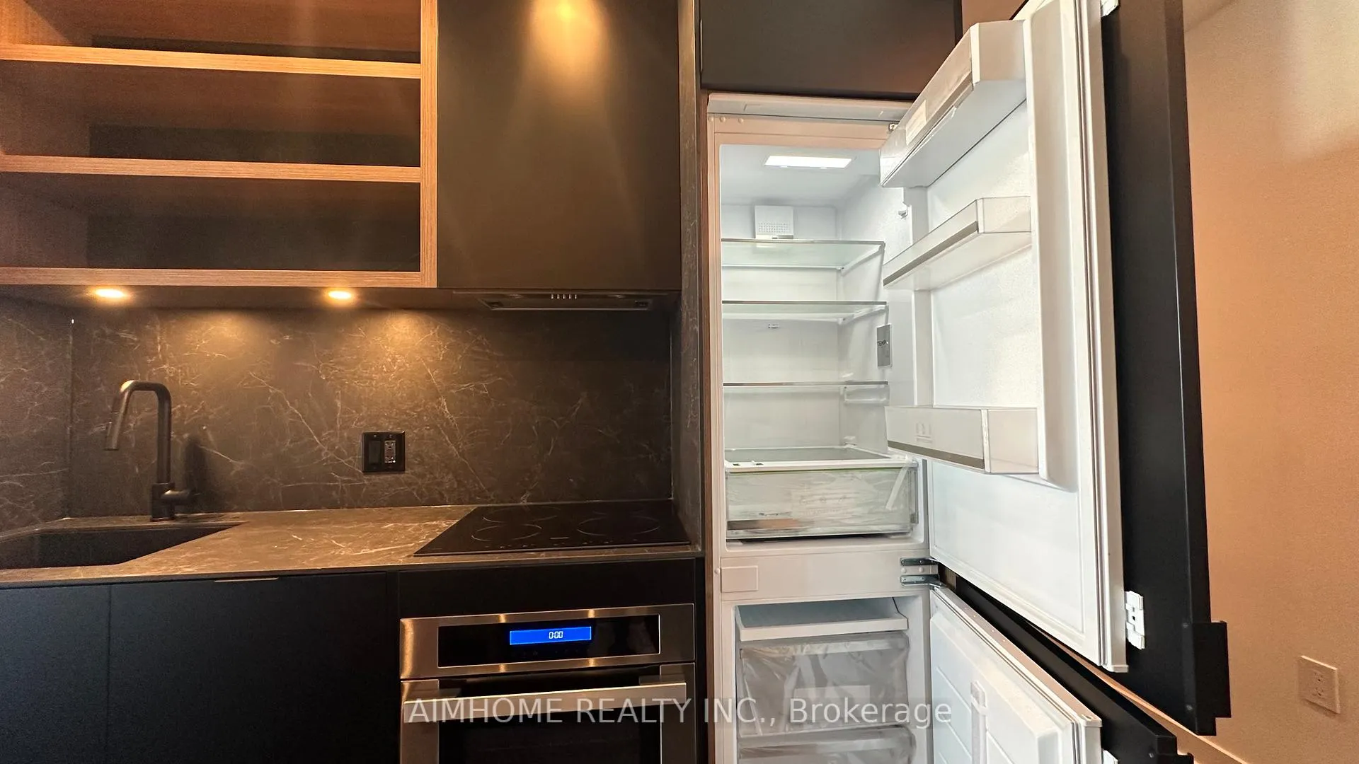 Photo 4 of Unit 3602, 55 Charles Street E, Toronto, Church-Yonge Corridor — HOMEH