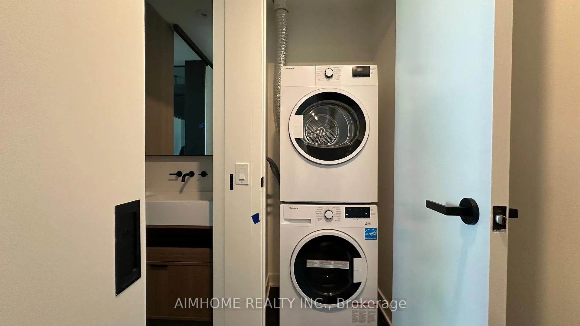 Photo 10 of Unit 3602, 55 Charles Street E, Toronto, Church-Yonge Corridor — HOMEH