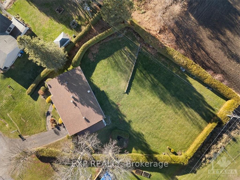 Photo 25 of 5 Hillview Circle, Champlain, Vankleek Hill — HOMEH