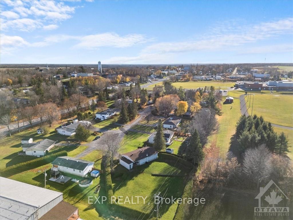 Photo 24 of 5 Hillview Circle, Champlain, Vankleek Hill — HOMEH