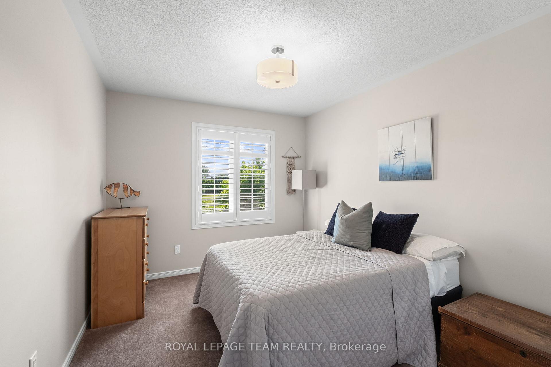 Photo 26 of 915 Torovin Private, Ottawa, Pineview — HOMEH
