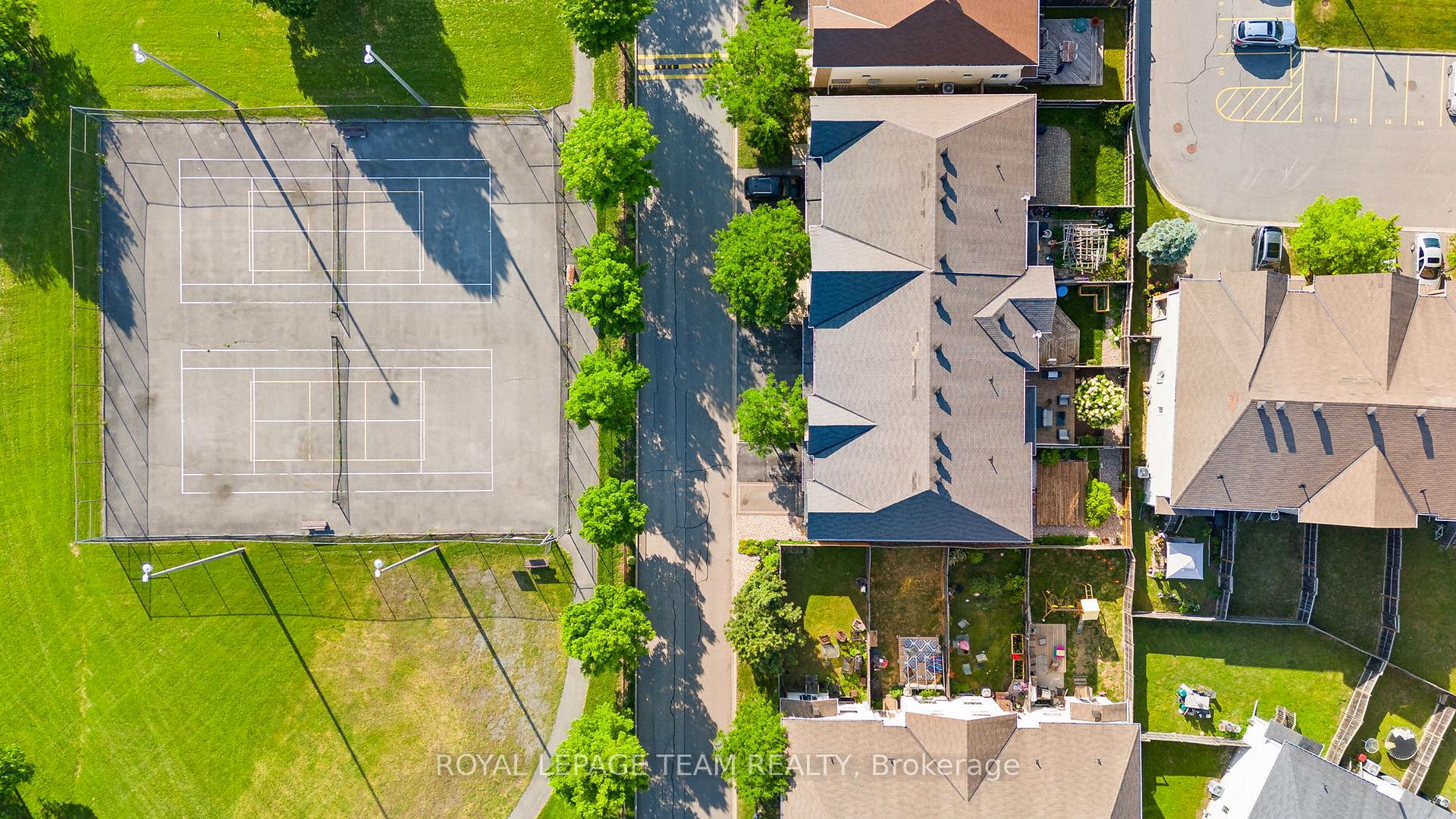 Photo 34 of 915 Torovin Private, Ottawa, Pineview — HOMEH