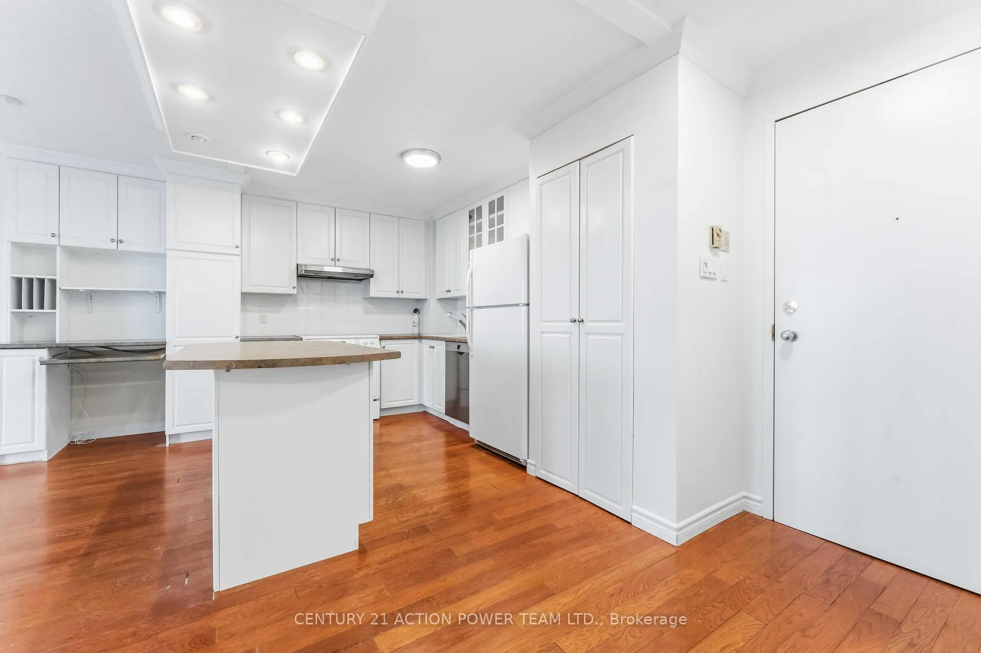 Photo 6 of Unit 1103, 1025 Grenon Avenue, Ottawa, Fairfield Heights — HOMEH