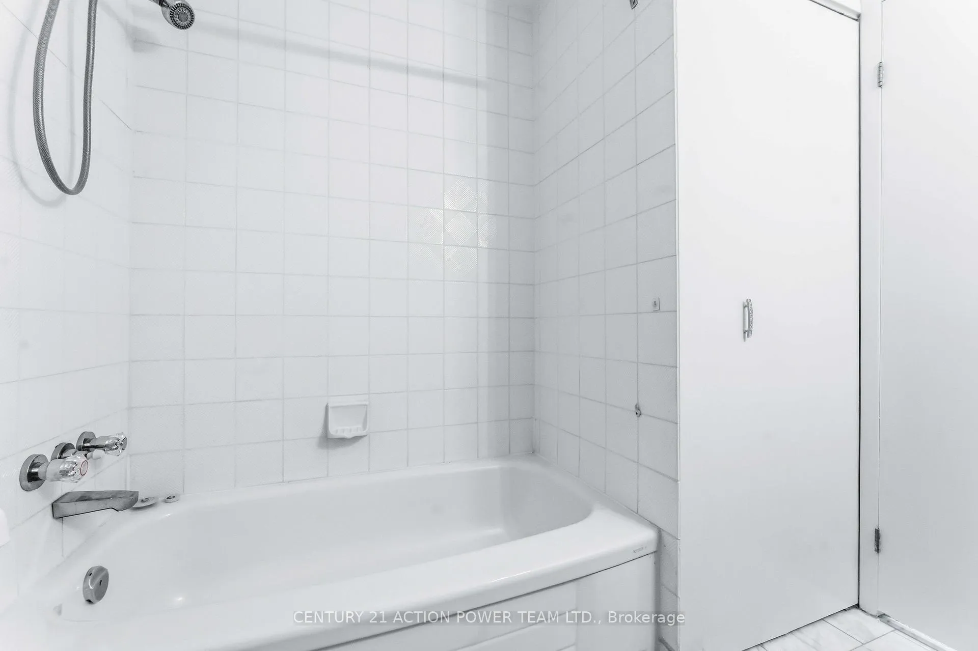 Photo 26 of Unit 1103, 1025 Grenon Avenue, Ottawa, Fairfield Heights — HOMEH