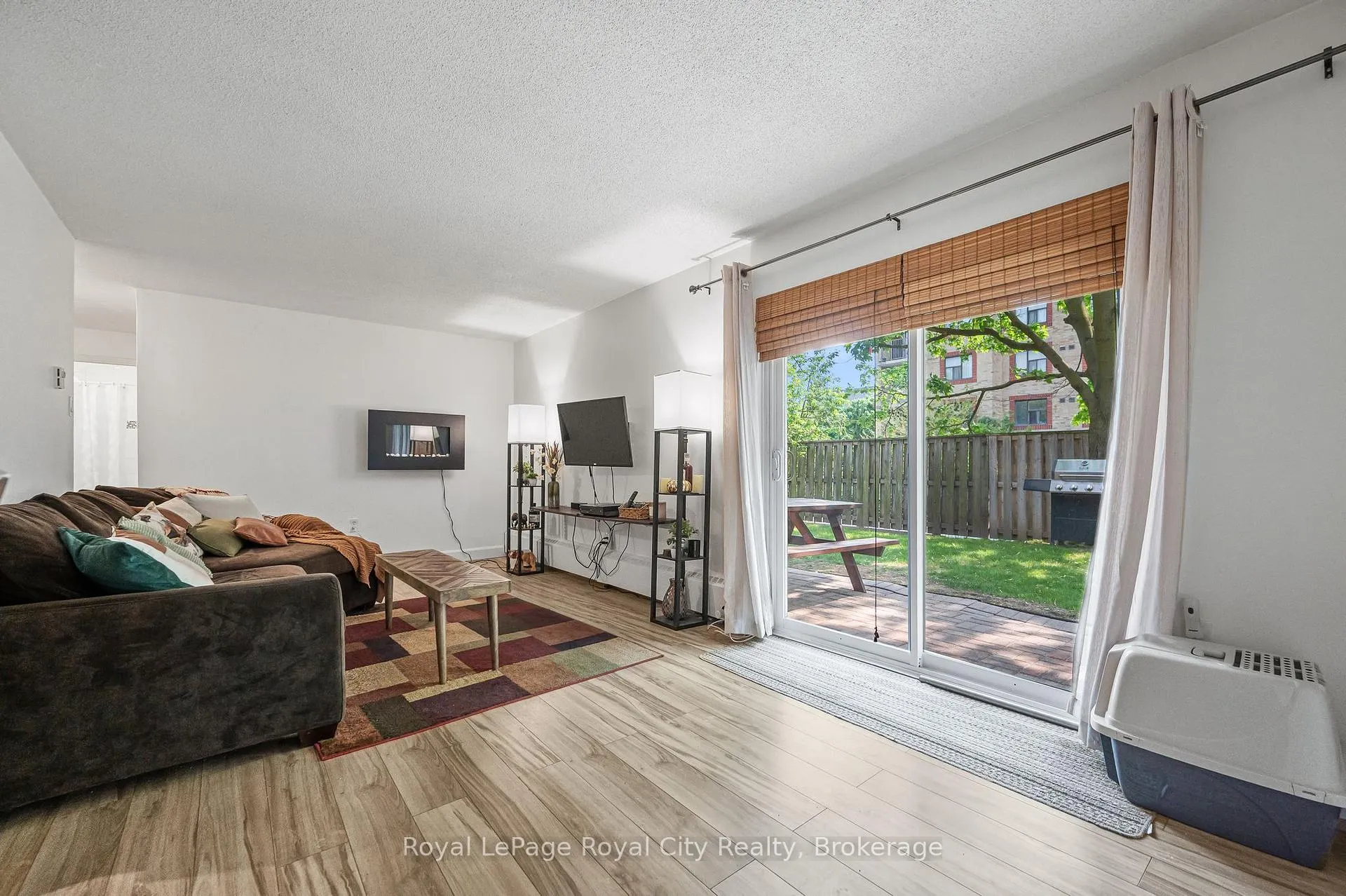 Photo 6 of Unit 104, 234 Willow Road, Guelph, Junction/Onward Willow — HOMEH
