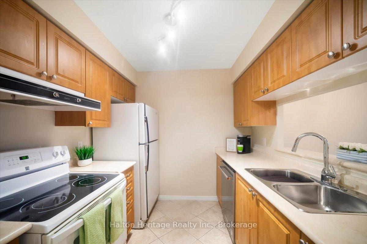 Photo 7 of Unit 309, 1200 The Esplanade N, Pickering, Town Centre — HOMEH