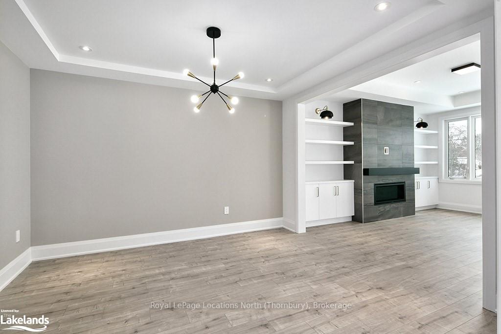 Photo 6 of Unit 7, 11 Bay Street E, Blue Mountains — HOMEH