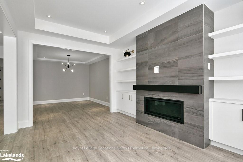 Photo 12 of Unit 7, 11 Bay Street E, Blue Mountains — HOMEH