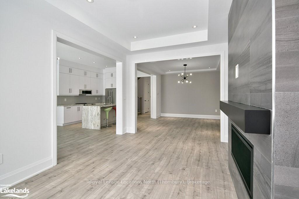 Photo 13 of Unit 7, 11 Bay Street E, Blue Mountains — HOMEH