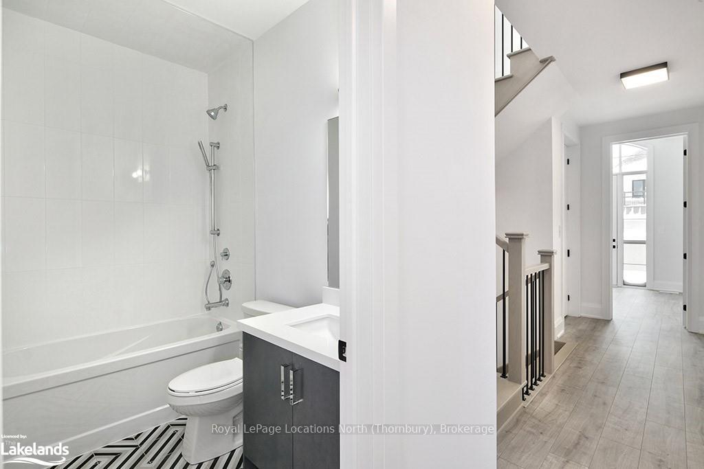 Photo 27 of Unit 7, 11 Bay Street E, Blue Mountains — HOMEH