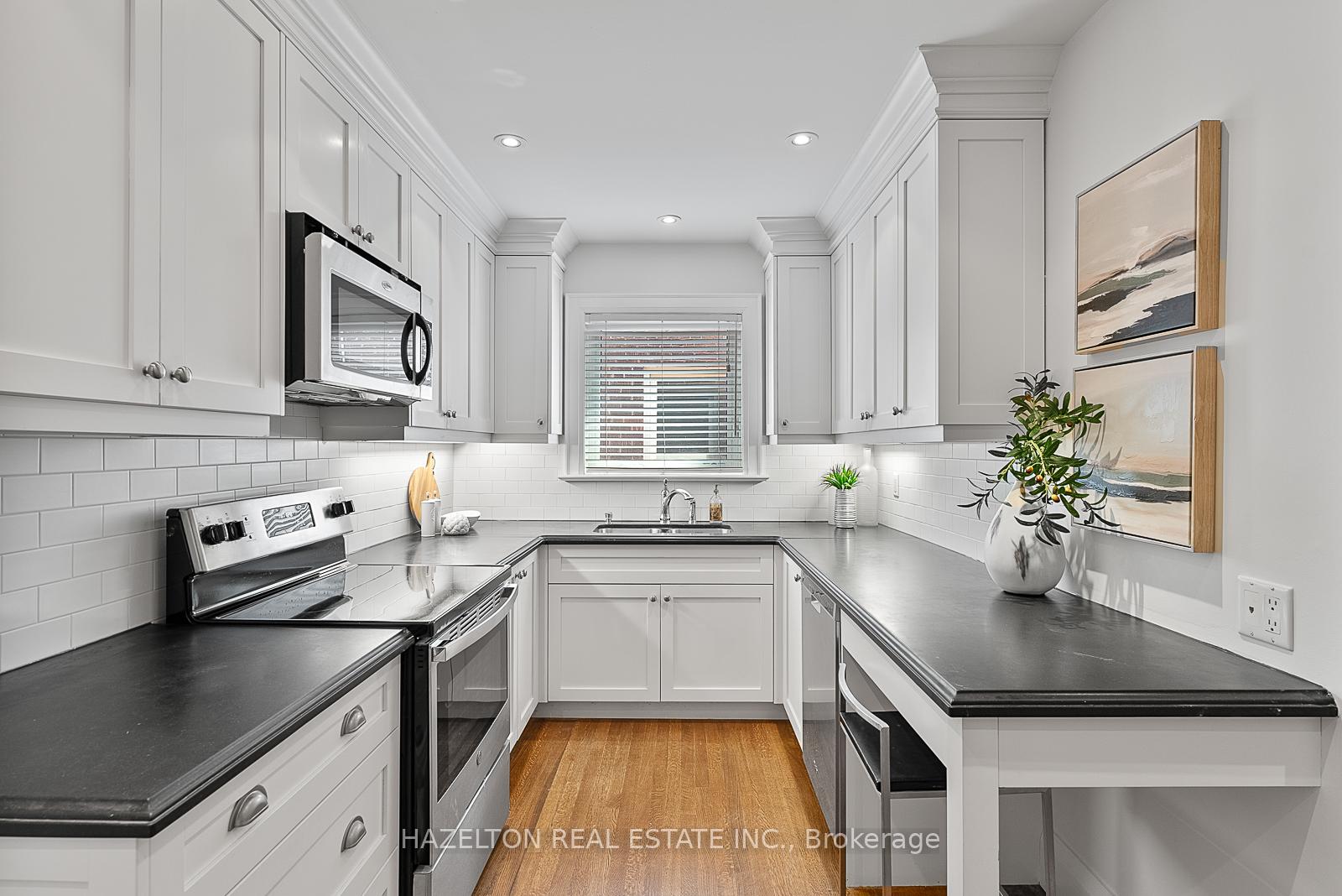Photo 10 of Unit A, 9 Clarendon Avenue, Toronto, Casa Loma — HOMEH