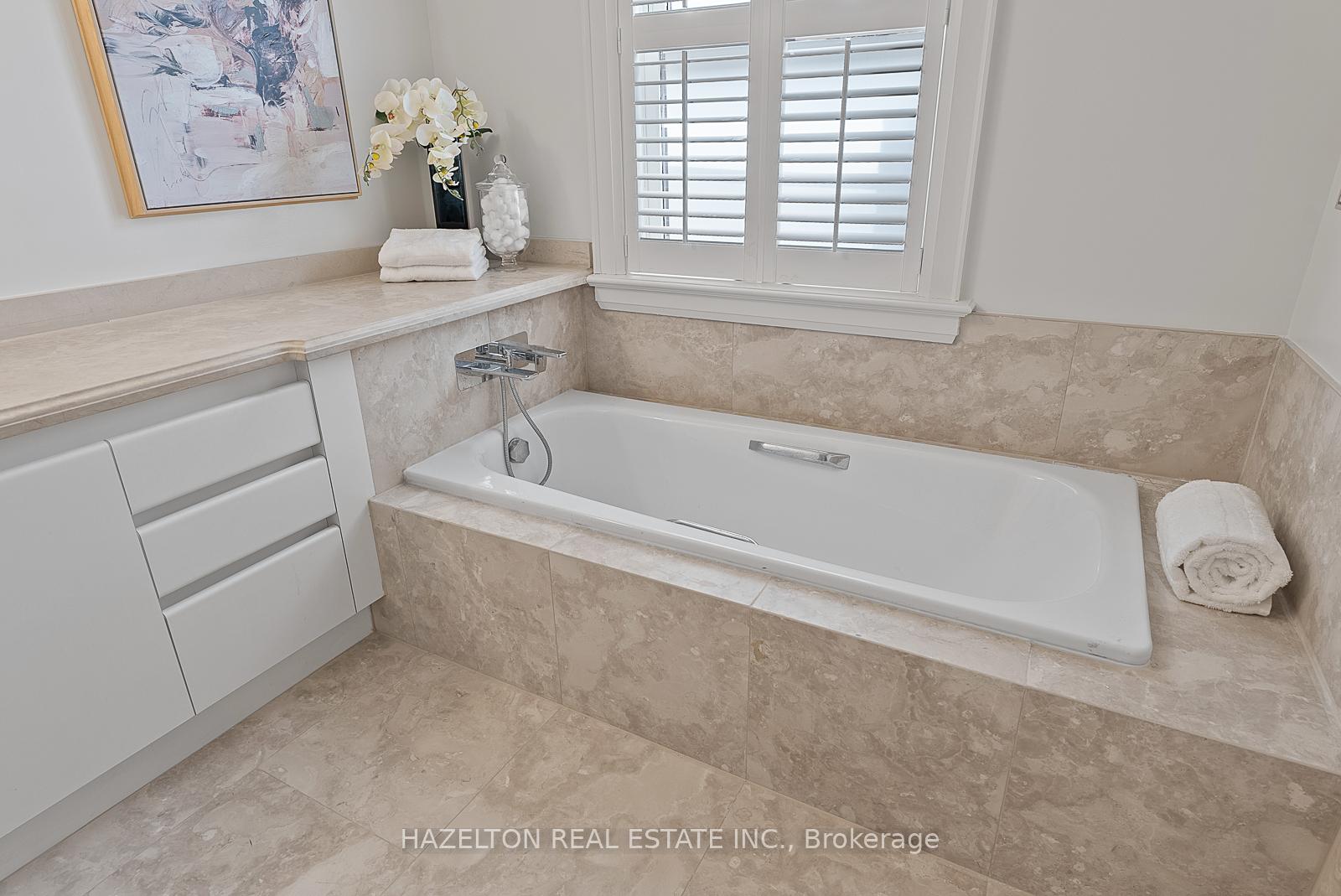 Photo 18 of Unit A, 9 Clarendon Avenue, Toronto, Casa Loma — HOMEH