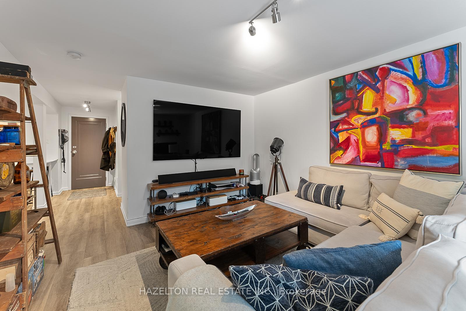Photo 31 of Unit A, 9 Clarendon Avenue, Toronto, Casa Loma — HOMEH