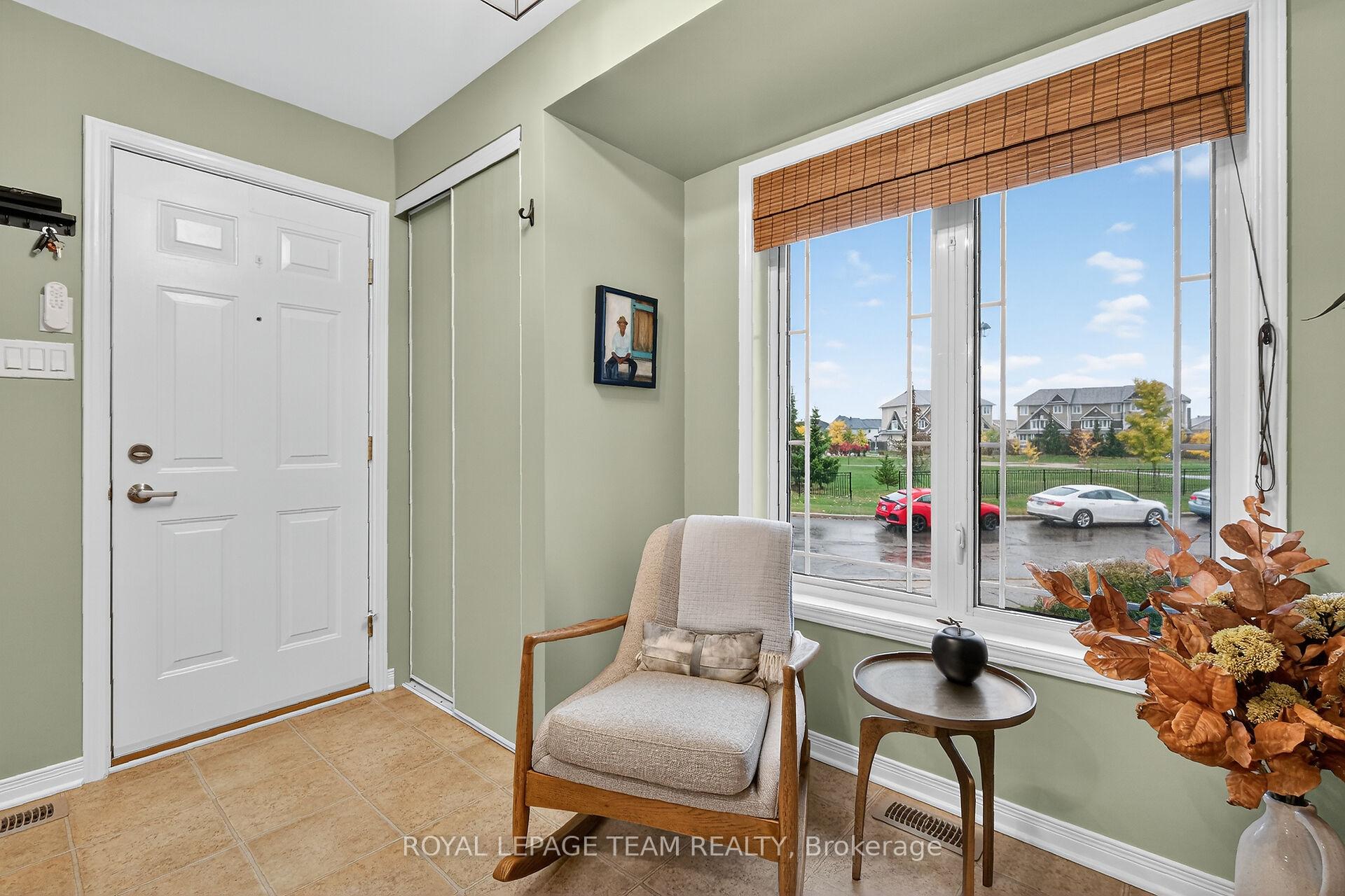Photo 7 of 548 Lakeridge Drive NE, Ottawa, Avalon East — HOMEH