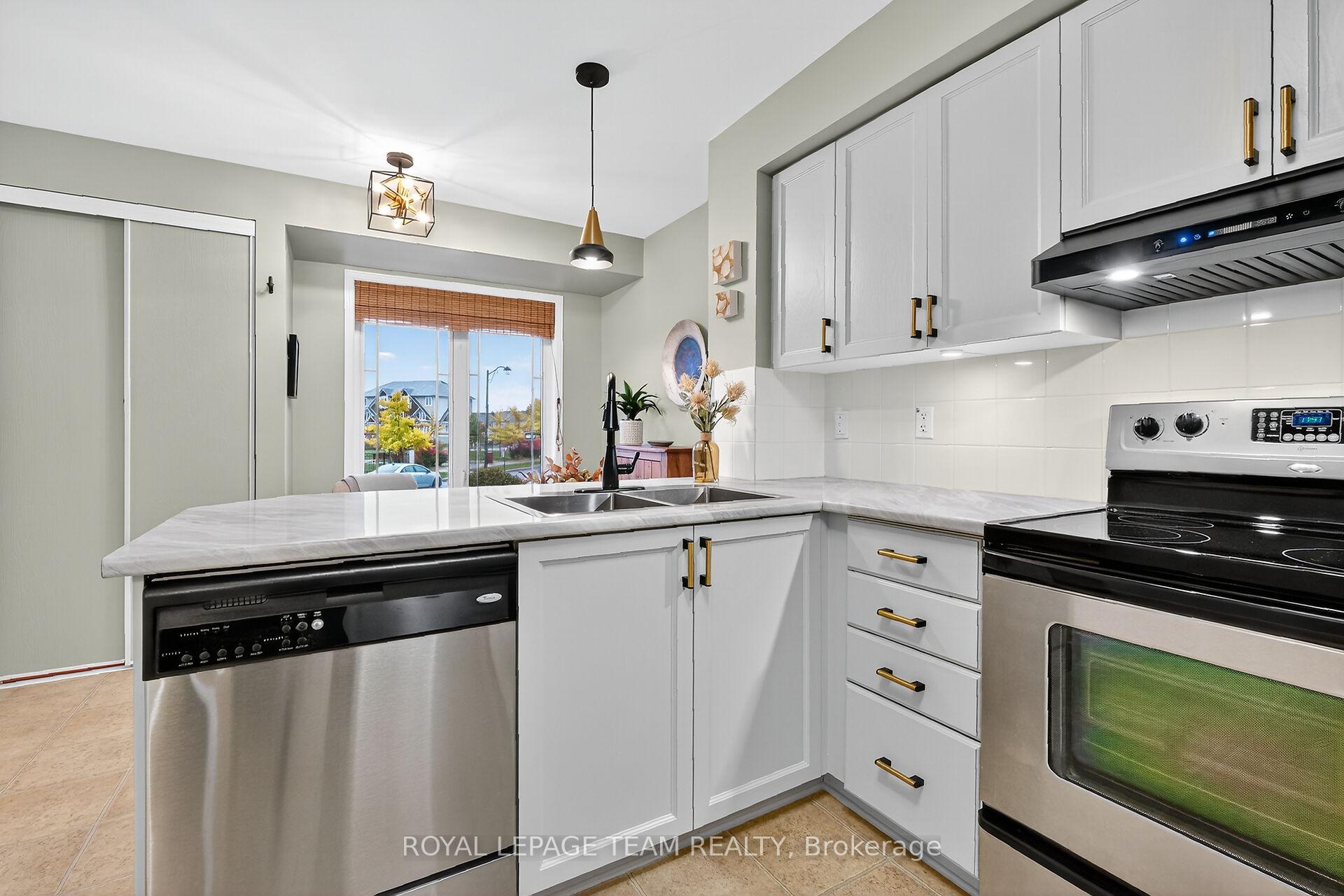 Photo 13 of 548 Lakeridge Drive NE, Ottawa, Avalon East — HOMEH