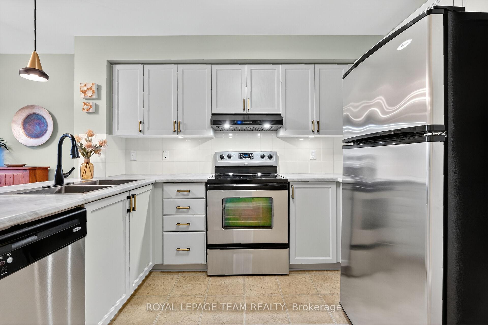 Photo 15 of 548 Lakeridge Drive NE, Ottawa, Avalon East — HOMEH
