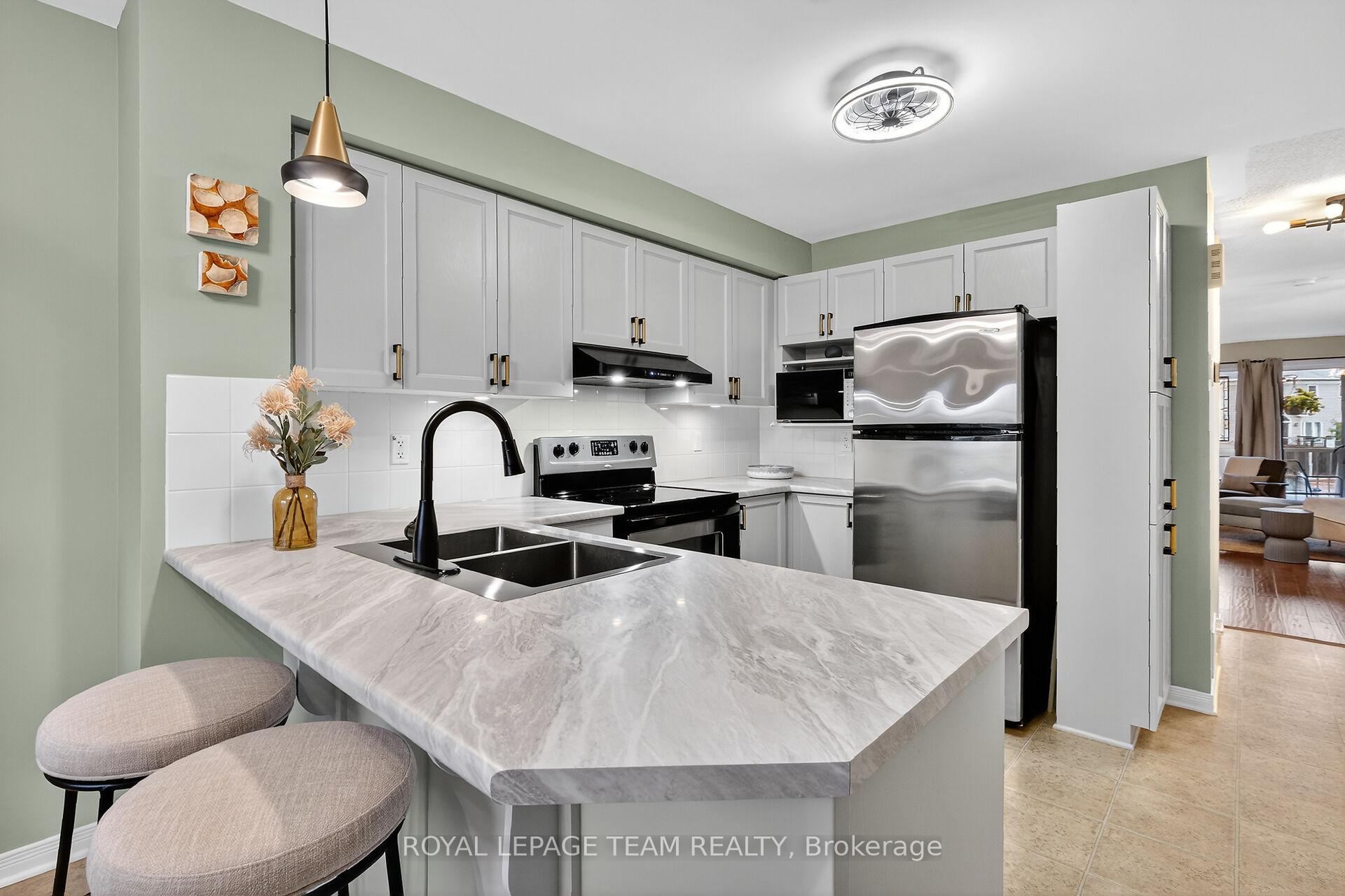 Photo 16 of 548 Lakeridge Drive NE, Ottawa, Avalon East — HOMEH