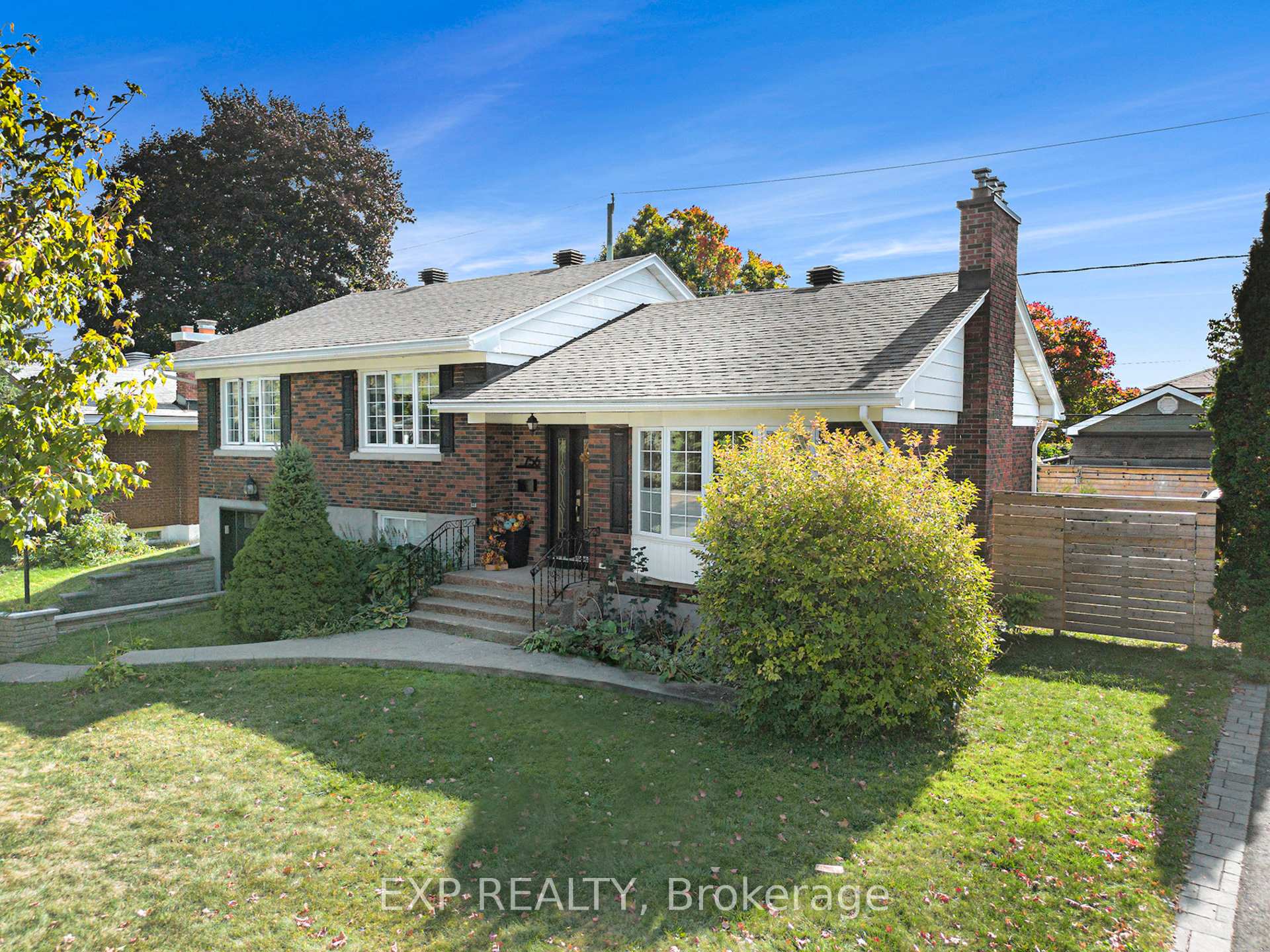 Photo 4 of 756 Fairdale Avenue, Ottawa, Elmvale Acres — HOMEH