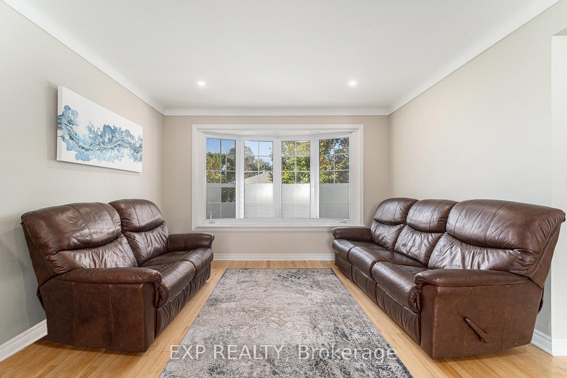 Photo 15 of 756 Fairdale Avenue, Ottawa, Elmvale Acres — HOMEH